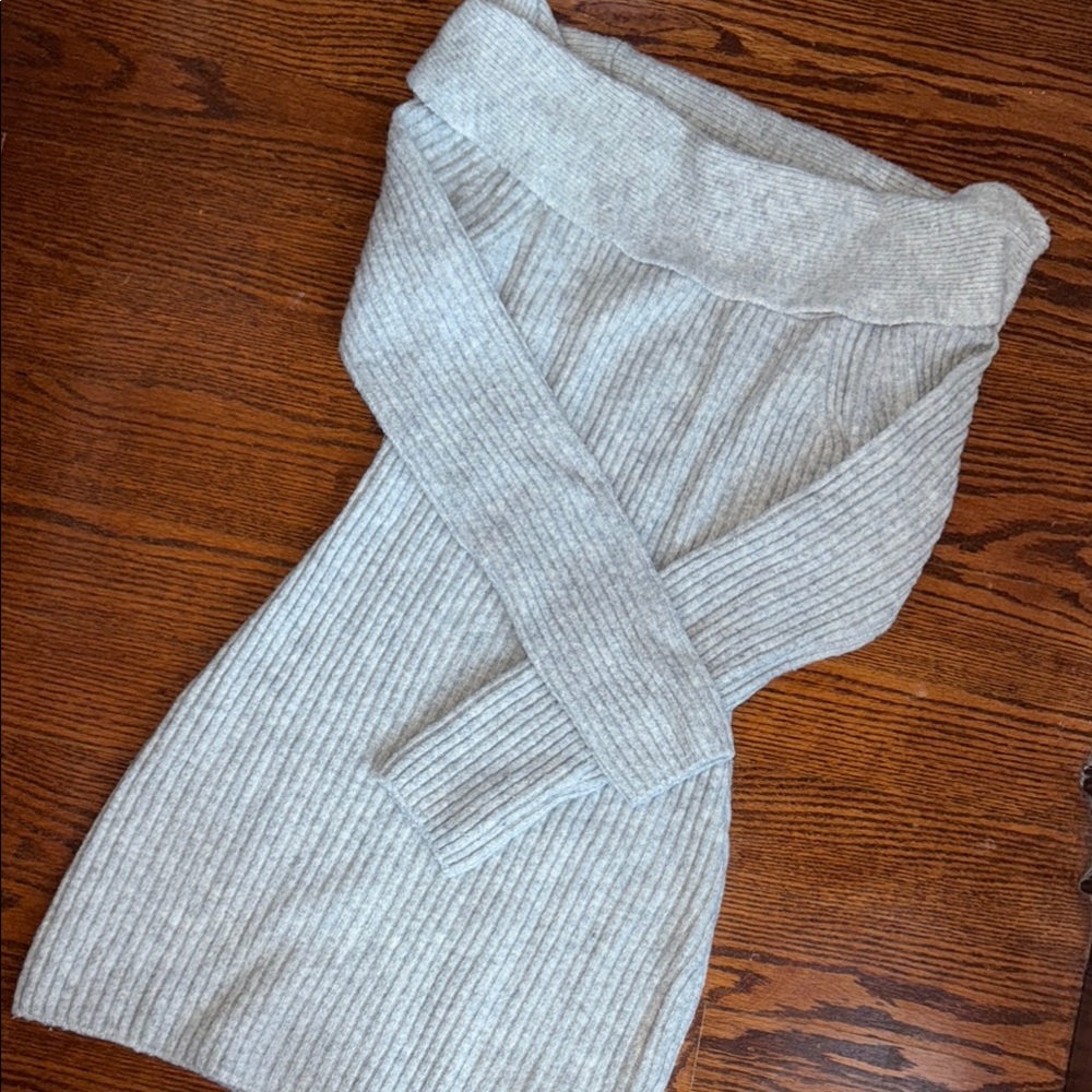 Dynamite Light Gray Ribbed Knit Top